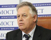Симоненко: олигархи отбирают голоса у коммунистов