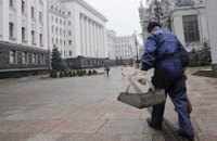 У Януковича заменят гранитные плиты, лифты и холодильники