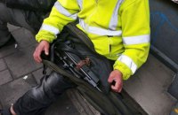В центре Львова задержали пьяного бездомного с винтовкой