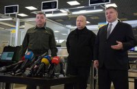 Турчинов пошутил про отрезанные пальцы россиян