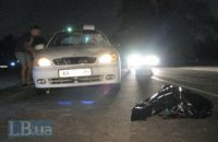 ДТП в Киеве: под колесами Daewoo Sens погиб мужчина