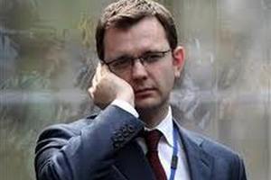 За ложные показания задержали бывшего советника Кэмерона
