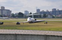 З'явилося відео аварійної посадки літака в аеропорту Сікорського в Києві