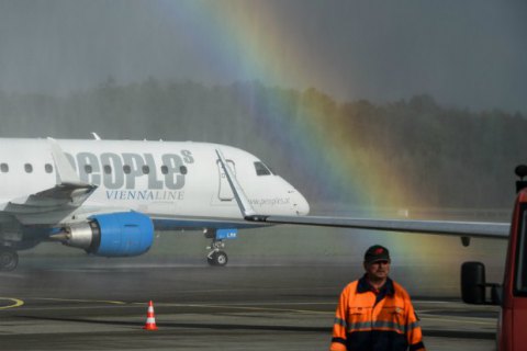 Найкоротший у світі міжнародний авіарейс закривається