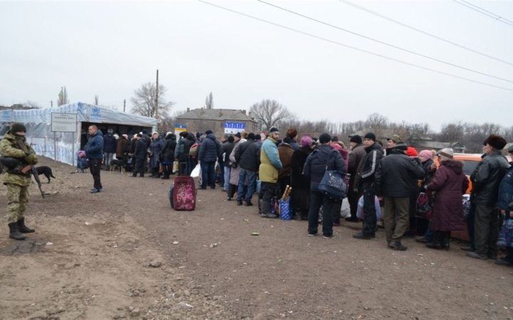Окупанти вже три дні не пропускають людей до Запоріжжя