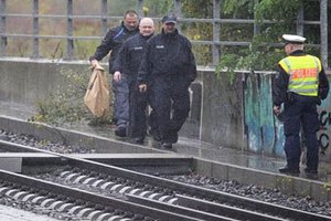 В Берлине на железнодорожных путях взорвалась бензиновая бомба