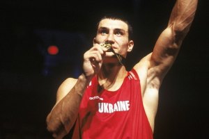 Владимир Кличко продаст на благотворительном аукционе свое олимпийское "золото"