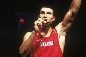Кличко-младшему одной олимпийской медали мало