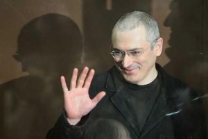 Самолет с Ходорковским приземлился в Берлине (обновлено)