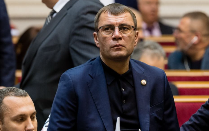НАБУ підозрює екснардепа у заволодінні 112 млн грн банку при будівництві ЖК