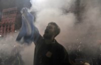 Фаны "Бока Хуниорс" провели "газовую атаку" во время дерби