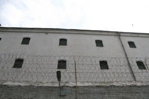 В Лукьяновском СИЗО из-за жары открывают камеры
