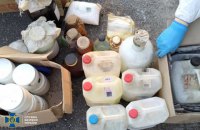На Полтавщині виявили незаконний склад з отрутами та збудниками інфекцій