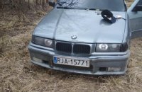 В Вольногорске водитель на евробляхах бросил гранату в полицейских