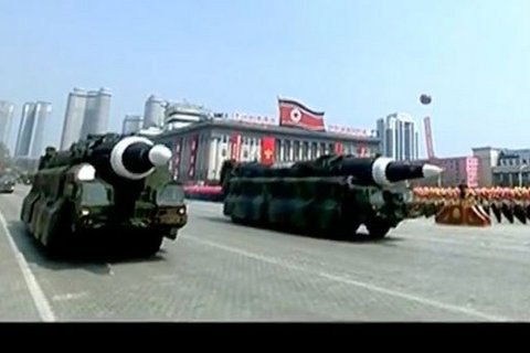 КНДР показала баллистические ракеты подводных лодок