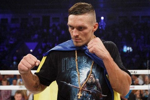 Усик нокаутировал Родригеса в 7 раунде