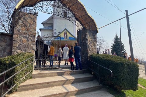 На Закарпатье 19 человек заразились во время службы в церкви