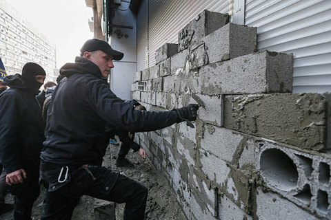 ​Националисты решили прекратить блокирование отделений Сбербанка