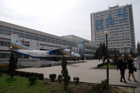В киевском вузе разворовали 500 тыс. гривен, уплаченных контрактниками 