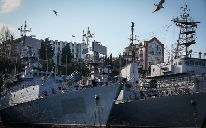 Ворог тримає у Чорному морі два кораблі
