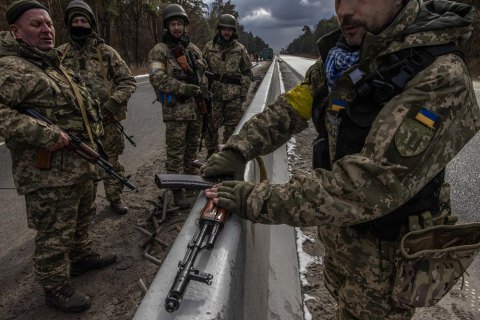 Генштаб: утримуємо рубежі, відбиваємо наступ противника