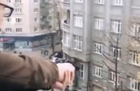 Парень из Харькова открыл стрельбу с балкона и выложил видео этого в Instagram (обновлено)