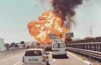 В районе аэропорта Болоньи взорвался грузовик, пострадали более 80 человек, двое погибших (обновлено)