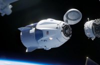 Американський космічний корабель компанії Маска повернувся на Землю з чотирма астронавтами 