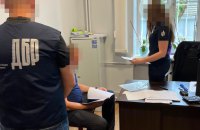 На Закарпатті судитимуть військового ТЦК, який прикував чоловіка кайданками 