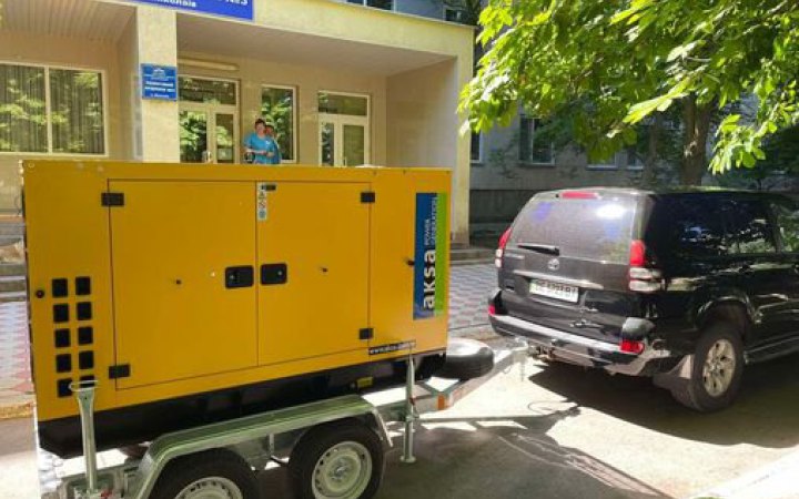 МЗС зібрало і направило  Україну більше тисячі генераторів та обладнання для Укренерго