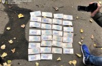​Командира одного з підрозділів ЗСУ затримали на хабарі за сприяння ввезення сигарет з окупованих територій