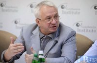 Малому предпринимательству надо помогать, а не облагать дополнительными налогами, - Кучеренко