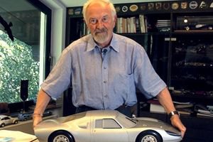 В Австрии умер создатель Porsche 911