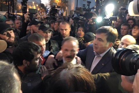 Под Радой избили нардепа Барну