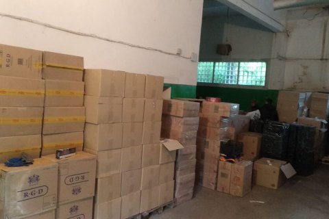 На Юге Украины пограничники обнаружили 900 ящиков контрабандных сигарет