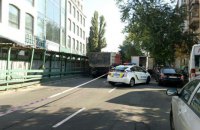 У Києві стріляли в підприємця, намагаючись відібрати сумку з 400 тис. гривень (оновлено)