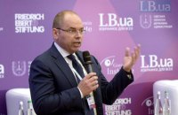 Отсутствие реформ заставляет молодежь "голосовать ногами", - Степанов