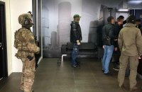 СБУ пришла с обыском в БЦ "Парус" по делу о хищениях в КГГА