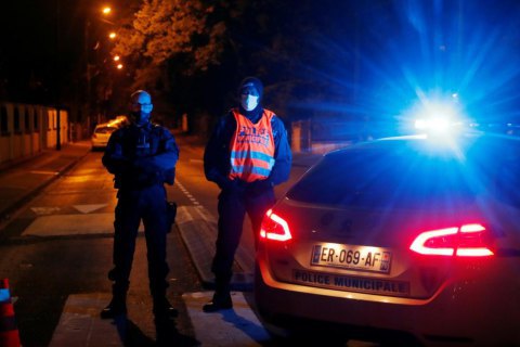 Во Франции выходец из России зарезал учителя за карикатуры на пророка Мухаммеда