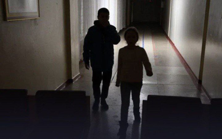 ​З окупованої частини Херсонщини повернули ще одну групу дітей, серед них - 8-місячний малюк
