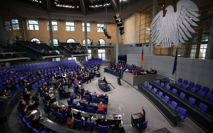 Комісар Бундесверу в парламенті Німеччини вимагає запровадити загальний військовий призов
