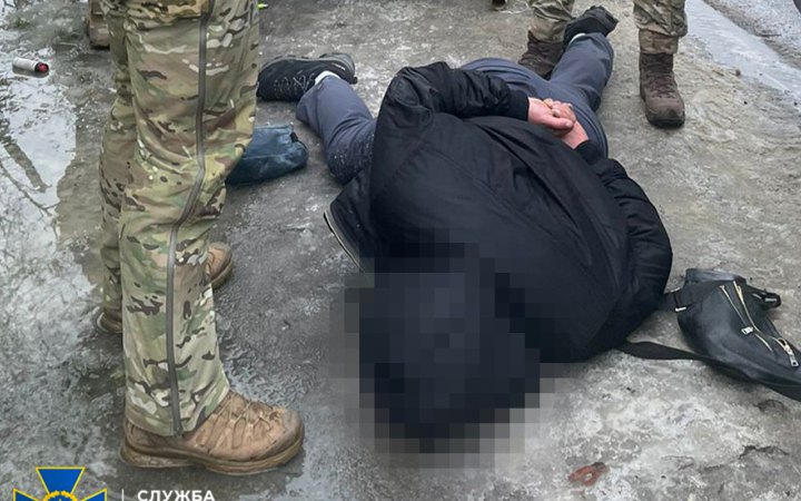 Правоохоронці заявили про знешкодження на Полтавщині угруповання, яке виготовляло психотропи 