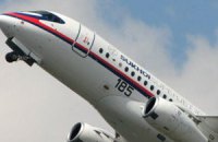 Россия в рамках авиасалона в Ле Бурже продала 12 самолетов SuperJet 100