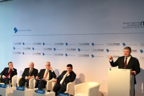 Реформы в Украине проводятся ради блага страны, а не по требованию Запада, - Порошенко 
