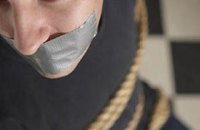 Раде предложили внести в Уголовный кодекс статью о принудительной женитьбе