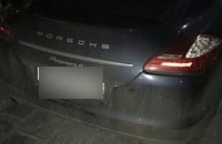 В Киеве обстреляли из автомата машину футболиста "Динамо" (обновлено)