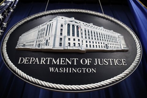 У США п'ятьох осіб викрили на незаконному експорті зброї в Росію 