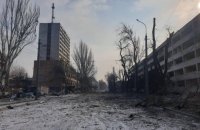 З Маріуполя сьогодні працюватиме гуманітарний коридор для приватних авто: з телефонів радять видалити всі месенджери і фото