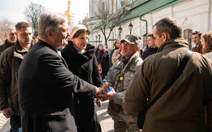Порошенко взяв участь у богослужінні в Києво-Печерській Лаврі
