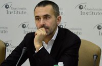 С помощью одних лишь волонтеров выиграть войну невозможно, - мнение